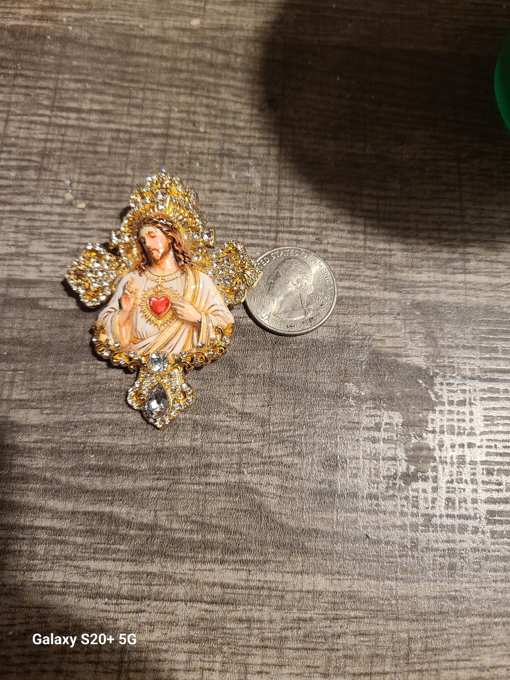 Gold-Tone Sacred Heart Jesus Religious Brooch Pin - Gold and Red